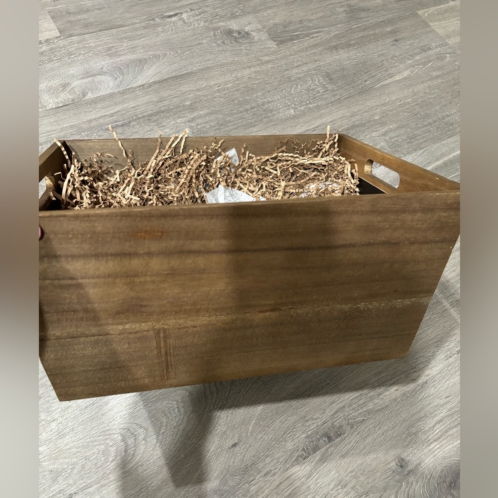 Chalkboard wine basket
